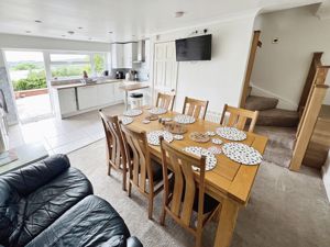 Open Plan Kitchen & Dining Room- click for photo gallery